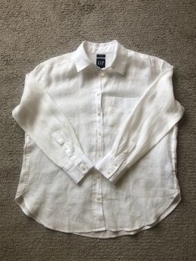 GAP 100% Linen Shirt.NWOT.